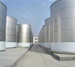 Oil Storage Tanks